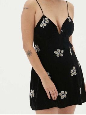 urban outfitters forever embroidered mini dress Urban Outfitters | Dresses | Uo Forever Embroidered Mini Babydoll Dress